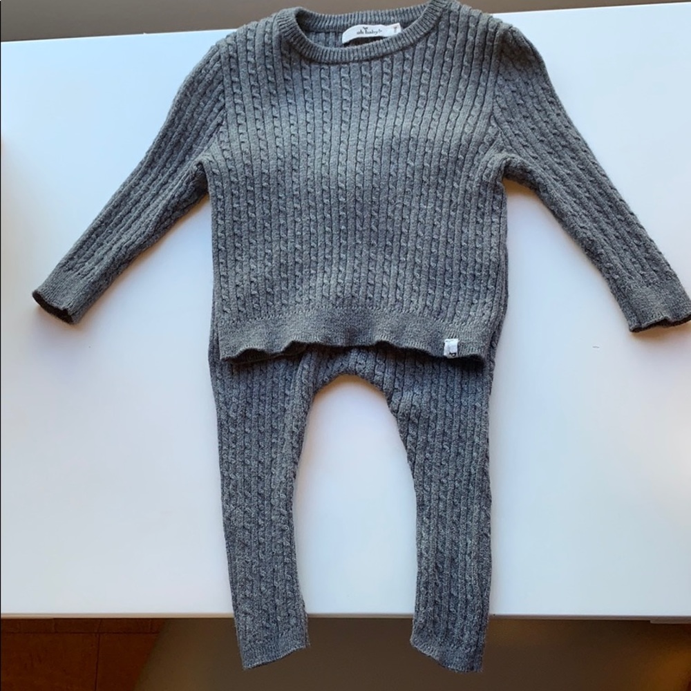 Oh baby! Cashmere set!